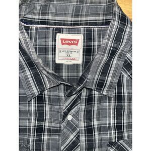 Levis Men XL Regular Long Sleeve Pearl Snap Lightweight Plaid Western Shirt Gray